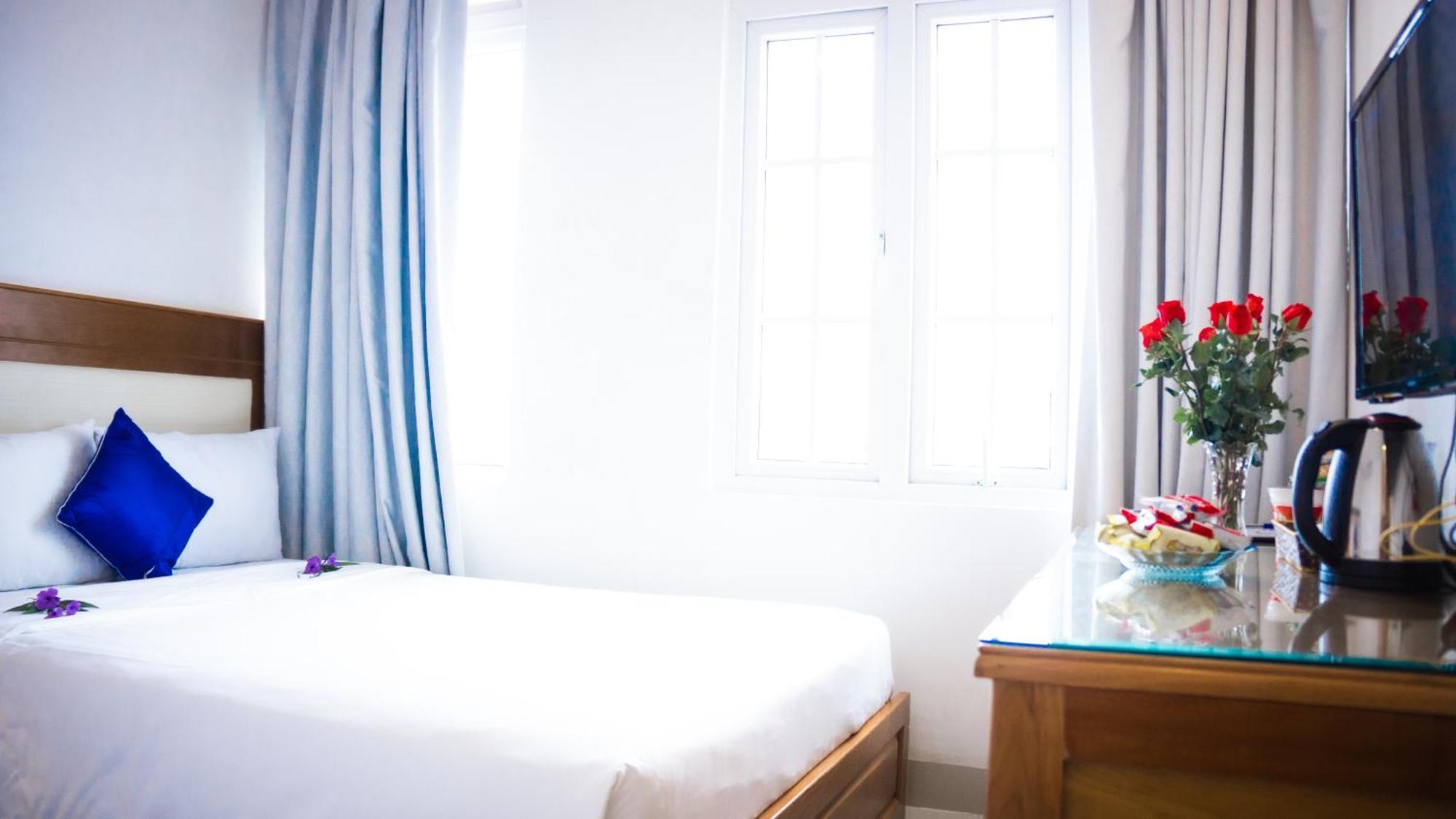 Sea Castle Hotel Da Nang Exterior photo
