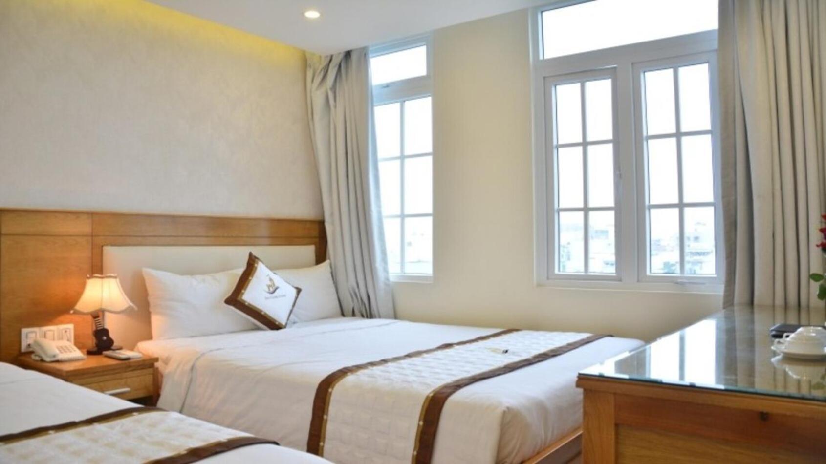 Sea Castle Hotel Da Nang Exterior photo
